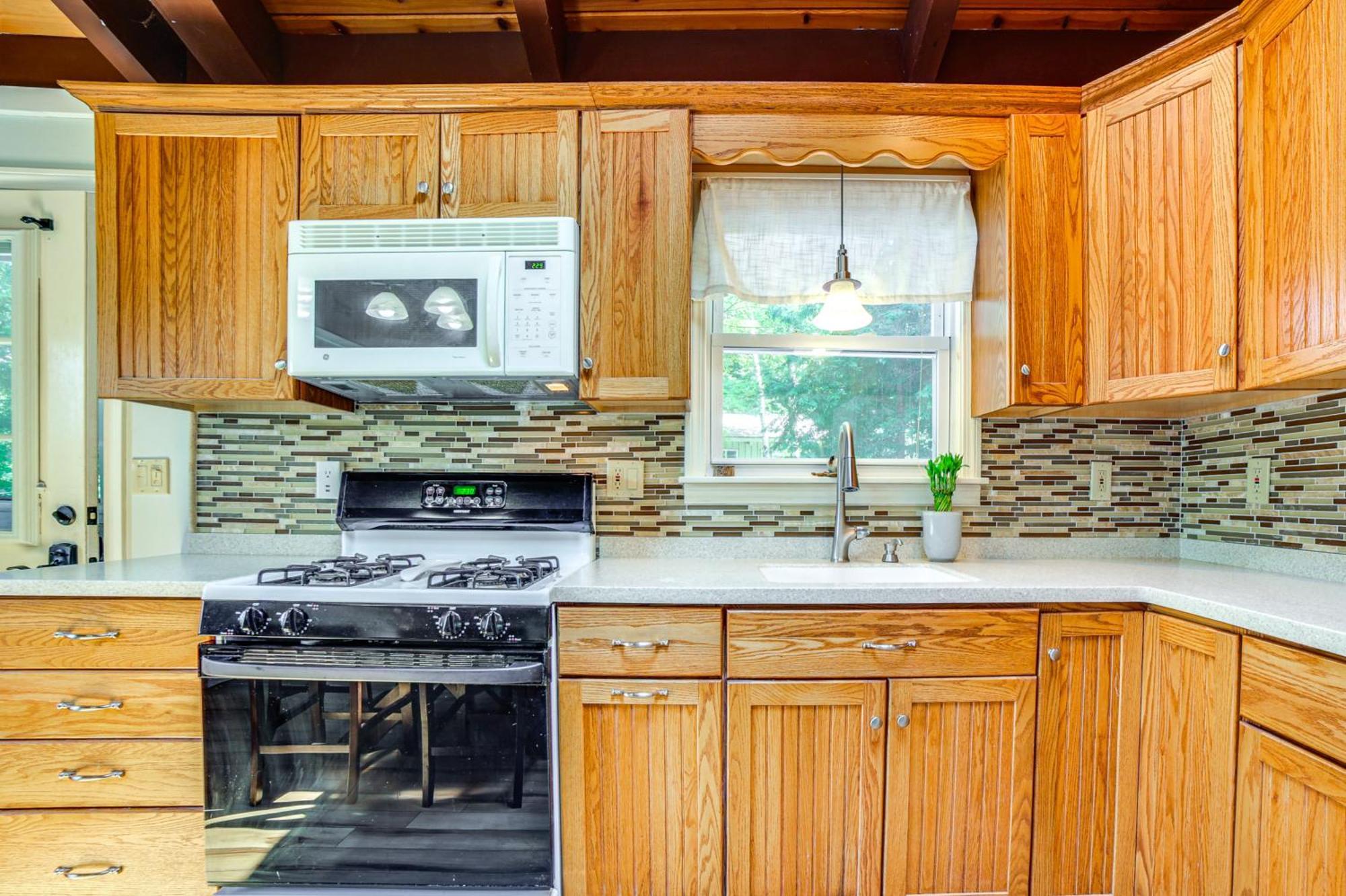 Breathtaking Newbury Cottage With Deck On Chalk Pond Exterior foto