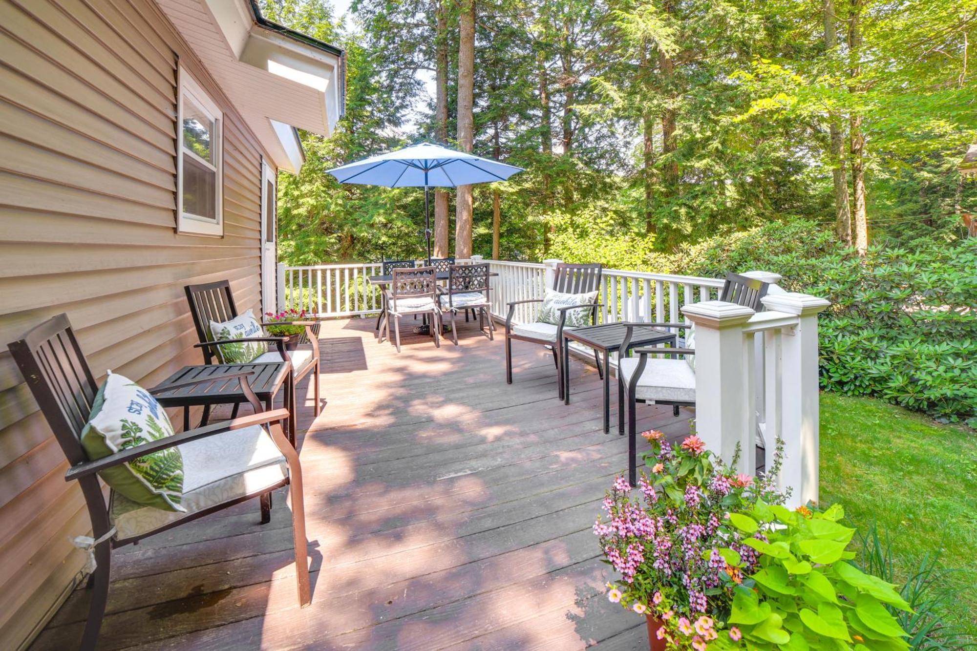 Breathtaking Newbury Cottage With Deck On Chalk Pond Exterior foto